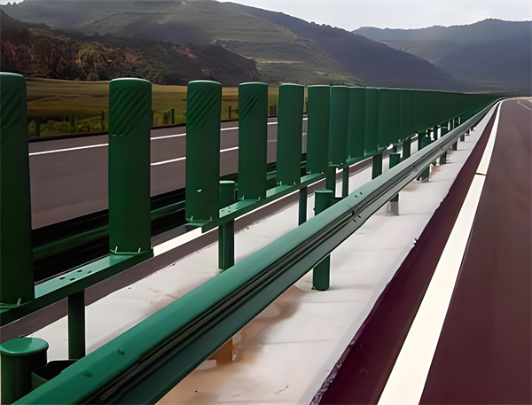 琼中三波护栏板在高速公路的应用